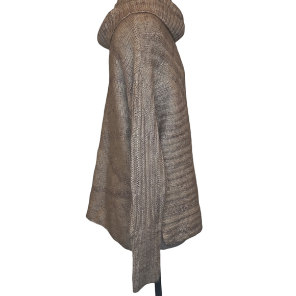 Hinge Grey Turtleneck Sweater - Picture 3 of 5